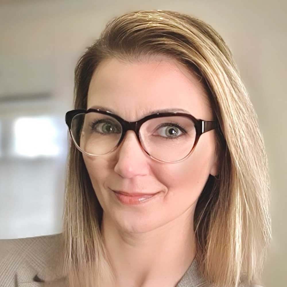 Photo of Ashley Mangold