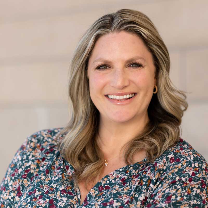 Photo of Sarah Davidson