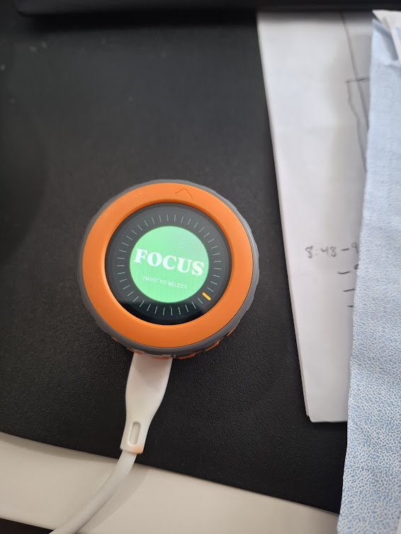 Focus Button